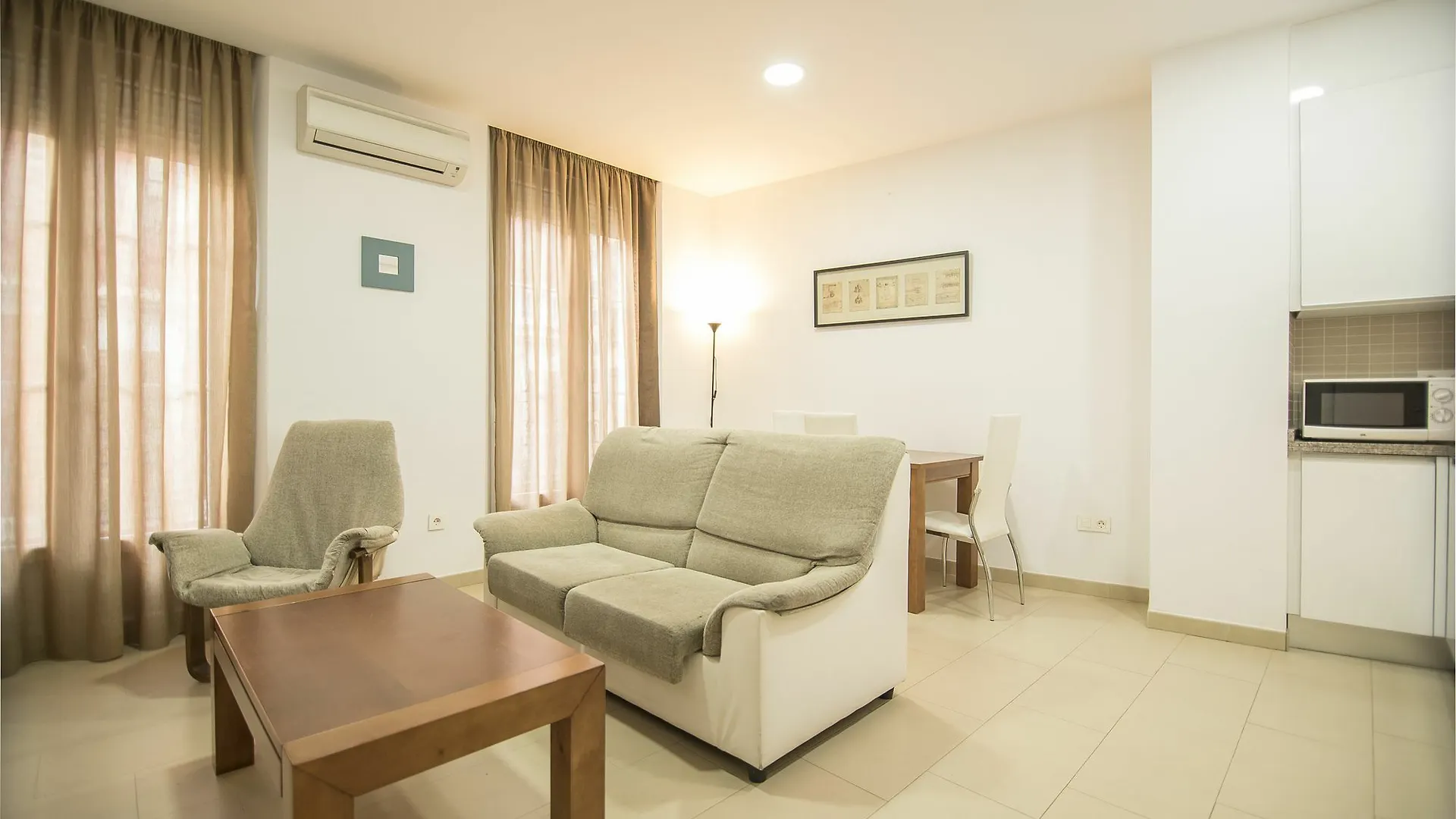 Enjoygranada Gran Via B-A & Parking Opcional Apartment 0*, Granada